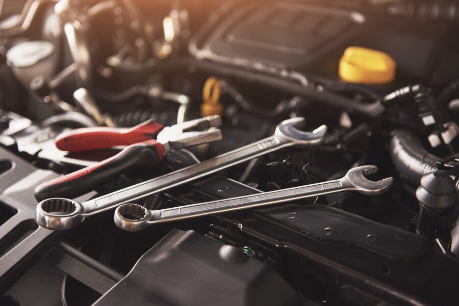 Automotive mechanic course