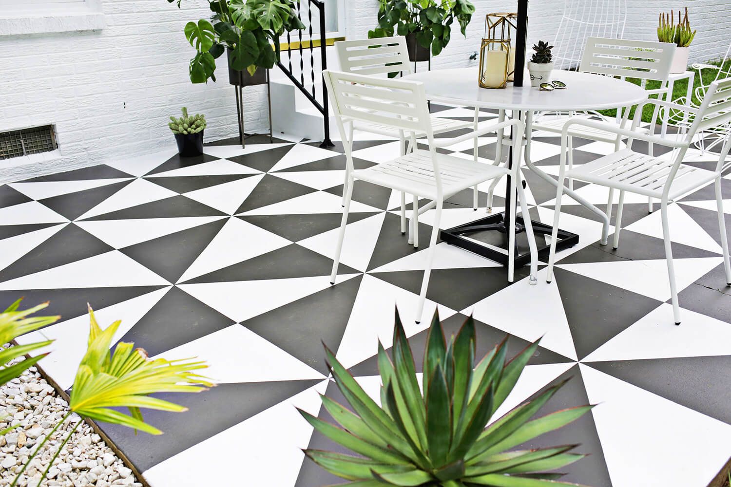 black and white outdoor tiles