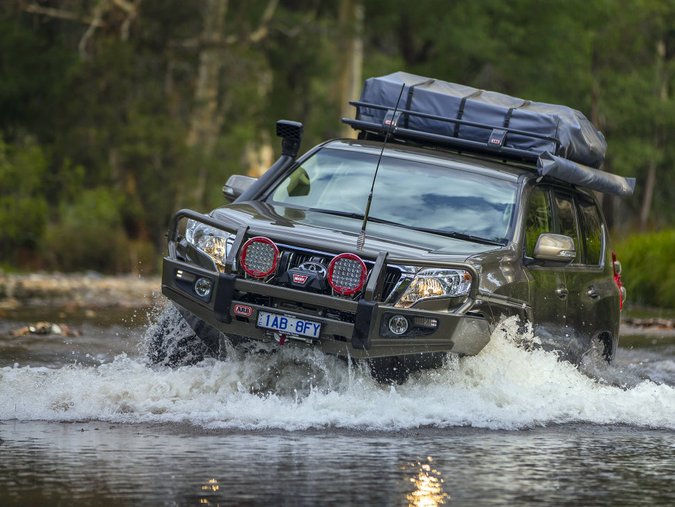 4wd accessories near me