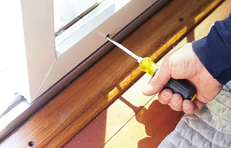 Glass repair service