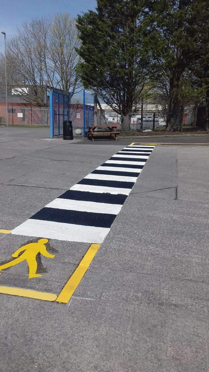 pedestrian walkway markings