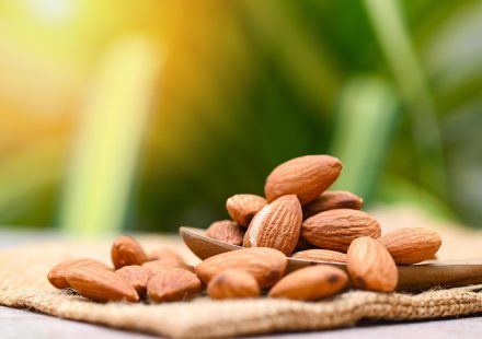 almonds australia